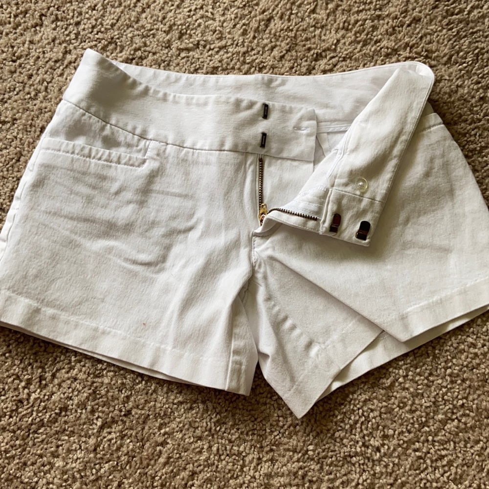 White cotton / spandex shorts